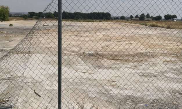 Cerrado y limpio el «vertedero» ilegal de la carretera al INTA